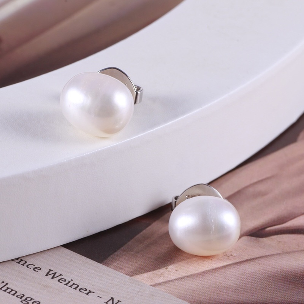 Kate Spade Oval Freshwater Pearl Stud Earrings